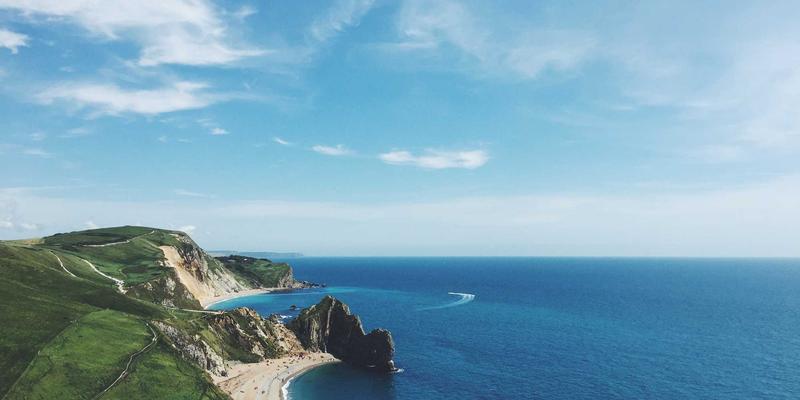 光配方革命:核心照明如何重塑植物工厂的生长周期与效率