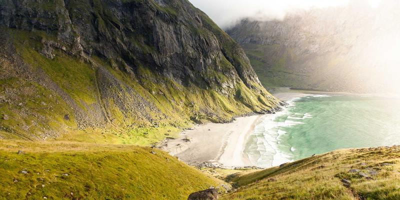 教室健康光环境全光谱LED应用：核心照明如何科学防控青少年近视